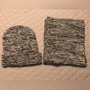 VS PINK hat and scarf set